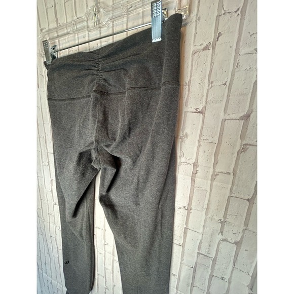 Lululemon leggings size 6 grey - Picture 8 of 8